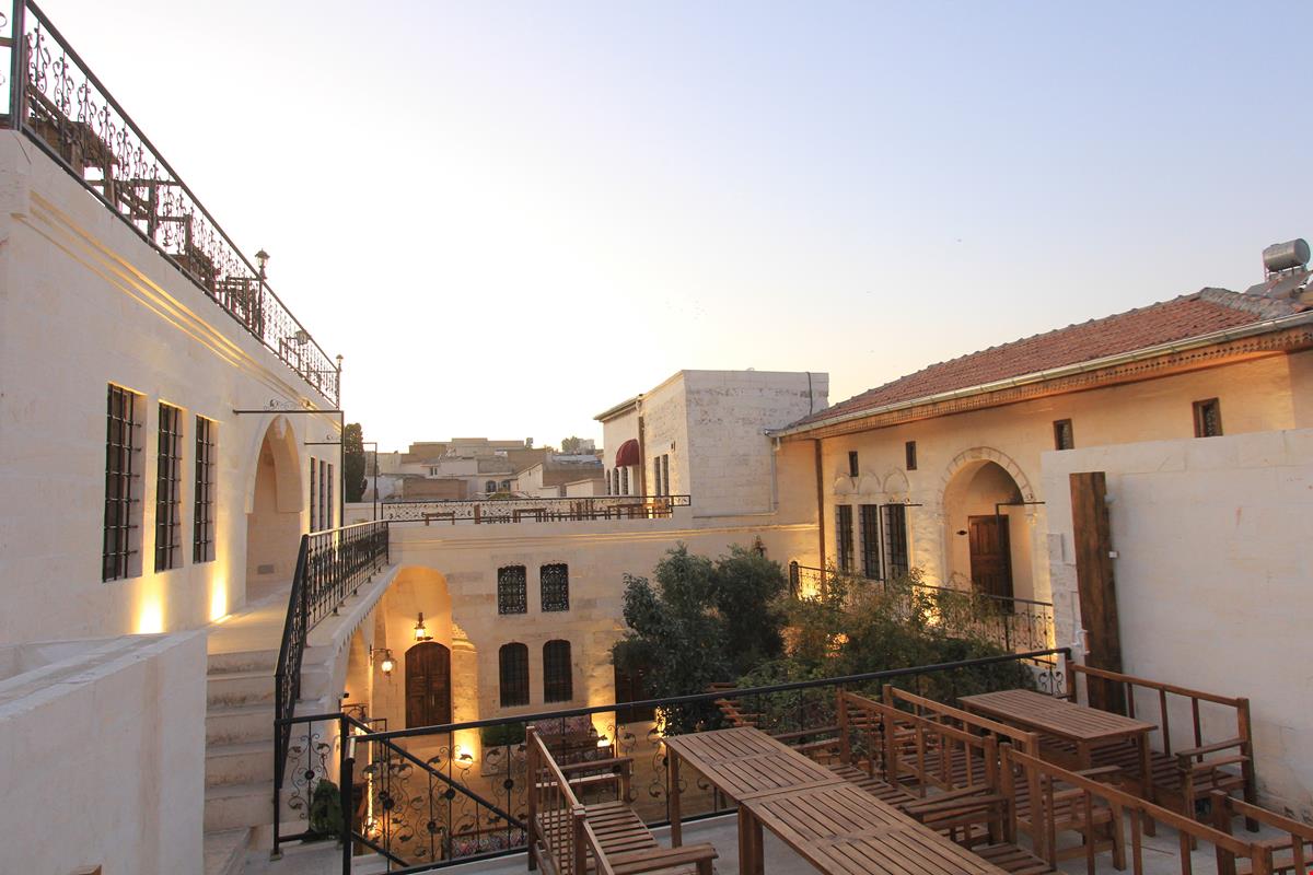 Nahrin Hotel & Art