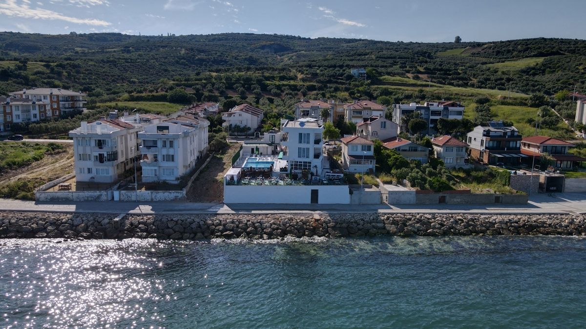 Edda Otel Suit
