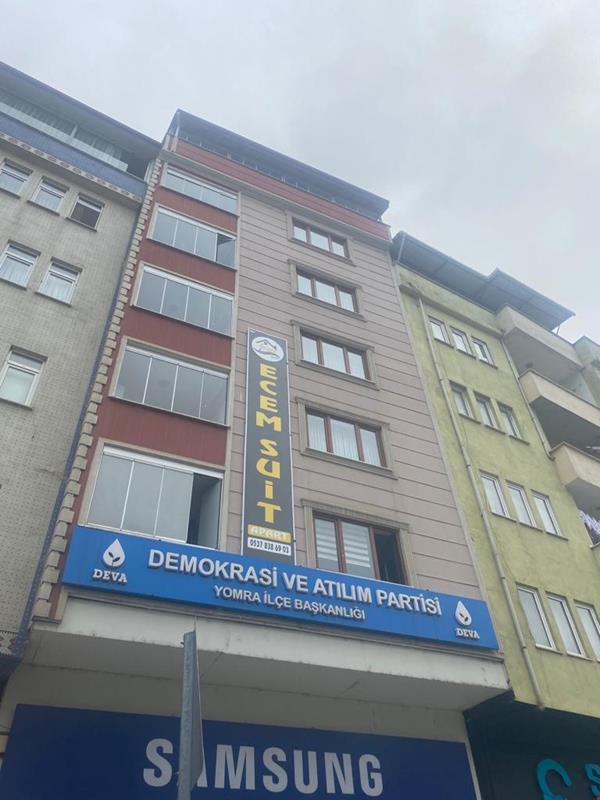 Ecem Suit