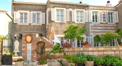 Alacati Kostem Hotel