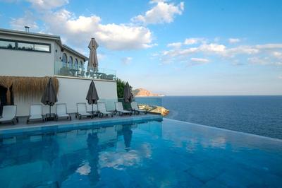 Ada Port Hotel - Yetişkin Oteli