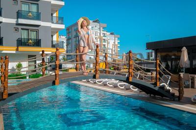 Elysium Deluxe Suites Hotel