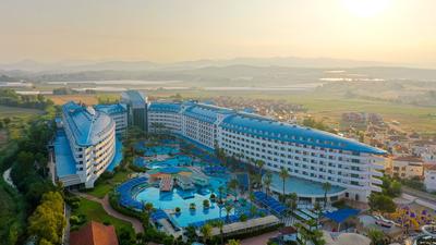 Crystal Admiral Resort Suites & Spa Hotel