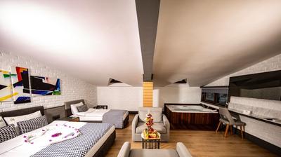 Laren Family Boutique Hotel & Spa
