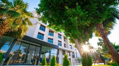 Leaf Port Boutique Hotel