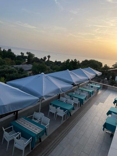 Beachway Hotel