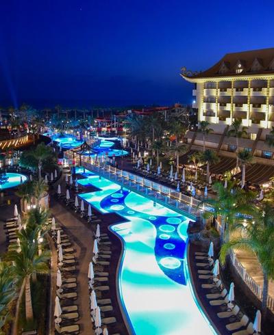 Royal Dragon Hotel