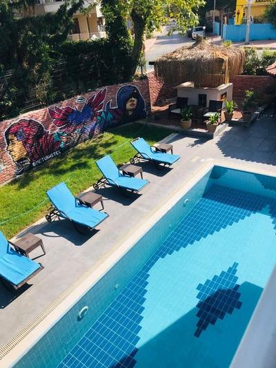 Mene City Hotel