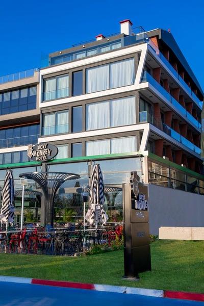 Lucky Monkey Hotel