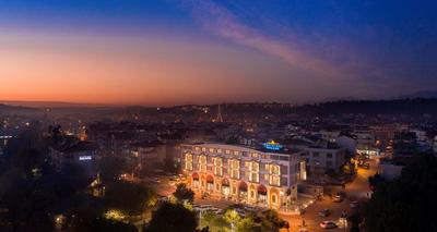 The Sansa Hotel & Spa