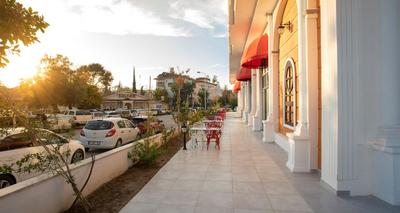 The Sansa Hotel & Spa