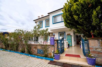 Cunda Ada Kızı