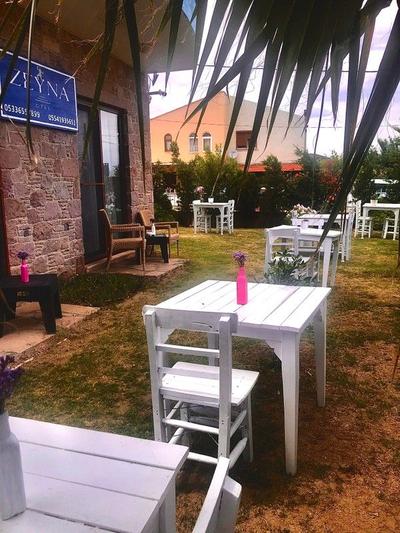 Cunda Zeyna Otel