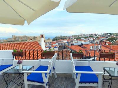 Mitos Hotel