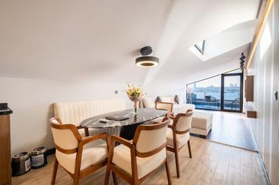 216 Bosphorus Suite