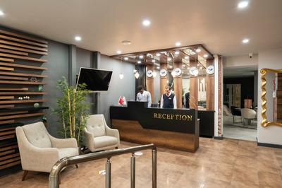 Monezza Hotel