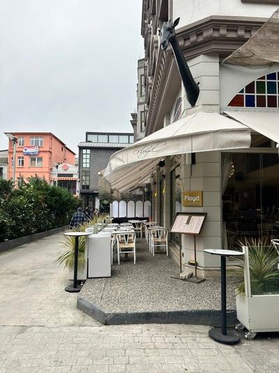 Port Hotel