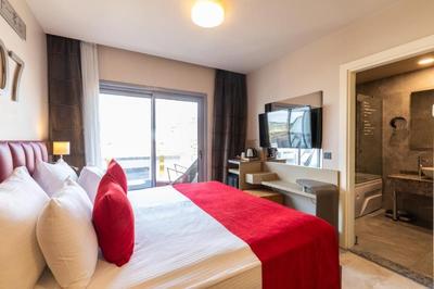 Ramada by Wyndham Istanbul Pera