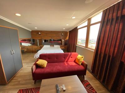 216 Hill Suite