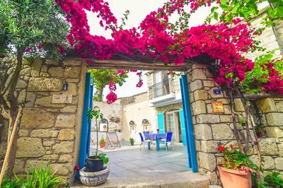 Alaçatı Asmalı Konak Otel