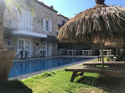 Alaçatı Roka Taş Otel