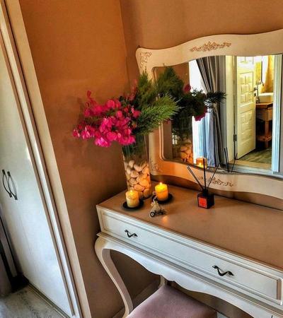 Erythros Boutique Hotel