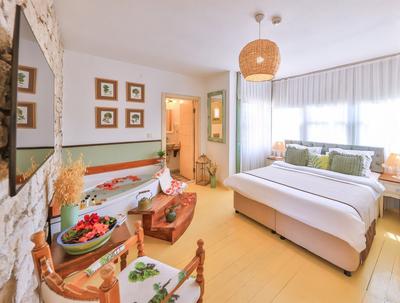 Palas Alaçatı-Only Adult