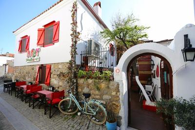 Nar Pansiyon Cafe