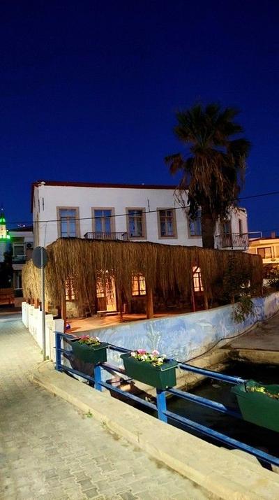 Pürhayal Çeşme