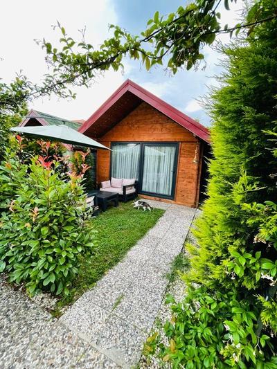 Adesa Bungalow