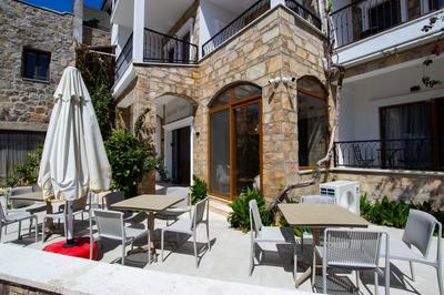 Asterina Hotel