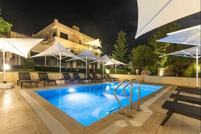 The Farrys Boutique Hotel