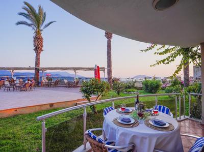 Sunset Beach Club Aqua Lettings