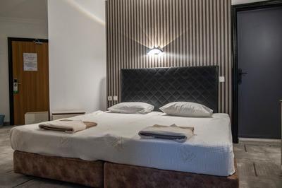 Mustis Royal Plaza