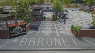 Baronet Kamping