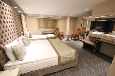 Gold Hotel