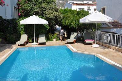 Korsan Apartments