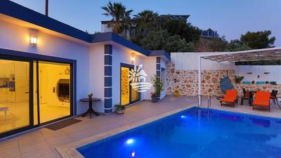 Villa Atlantis