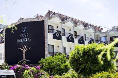 Club Herakles Hotel