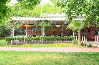 Queen's Park Le Jardin