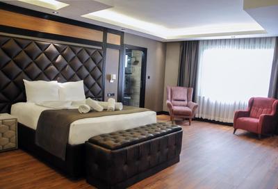 Eva Hotel