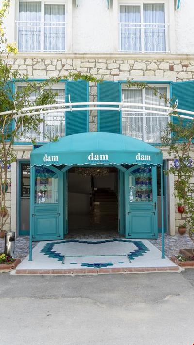 Dam Hotel Lara