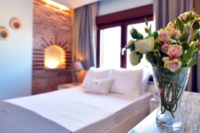 Cunda Rooms Otel