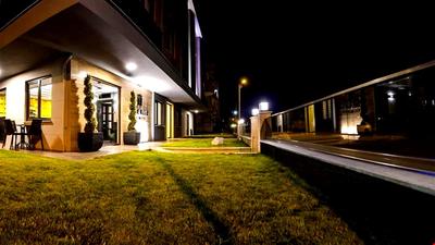 Maxuite Hotel in Home