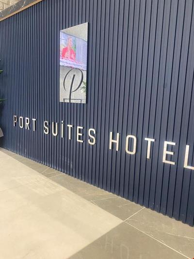 Pars Suites Hotel