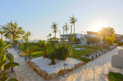Glenn Hotel & Beach