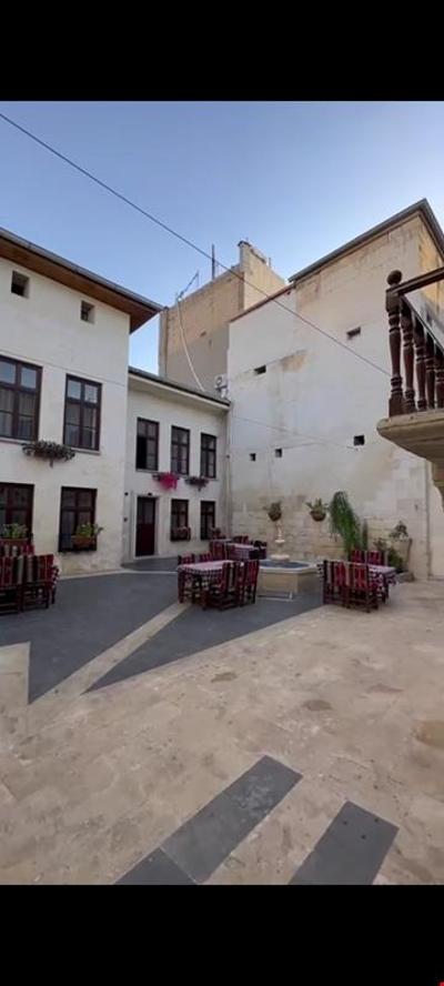 Hayadlı Konak