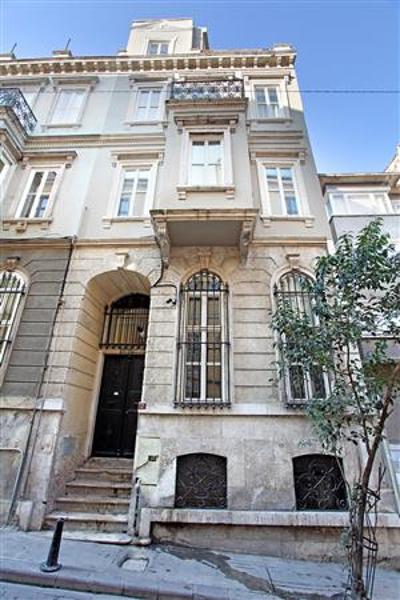 Ada Homes Apart