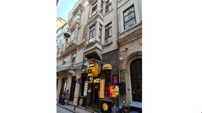 Adelio Pera Hotel