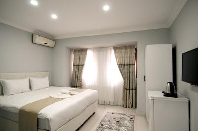 Istanbul Palace Hotel